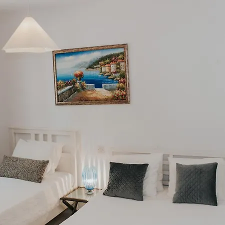 Apartament Sunny 2br With Pool *