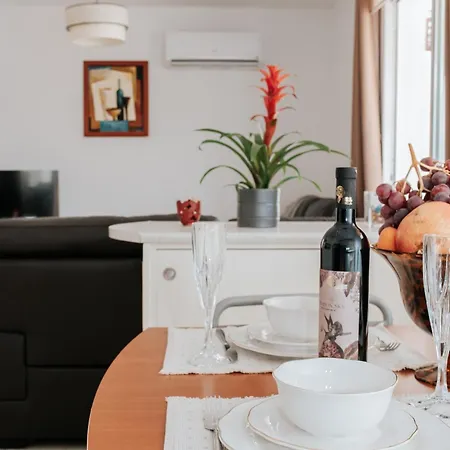 Sunny 2br With Pool Apartmán Paphos